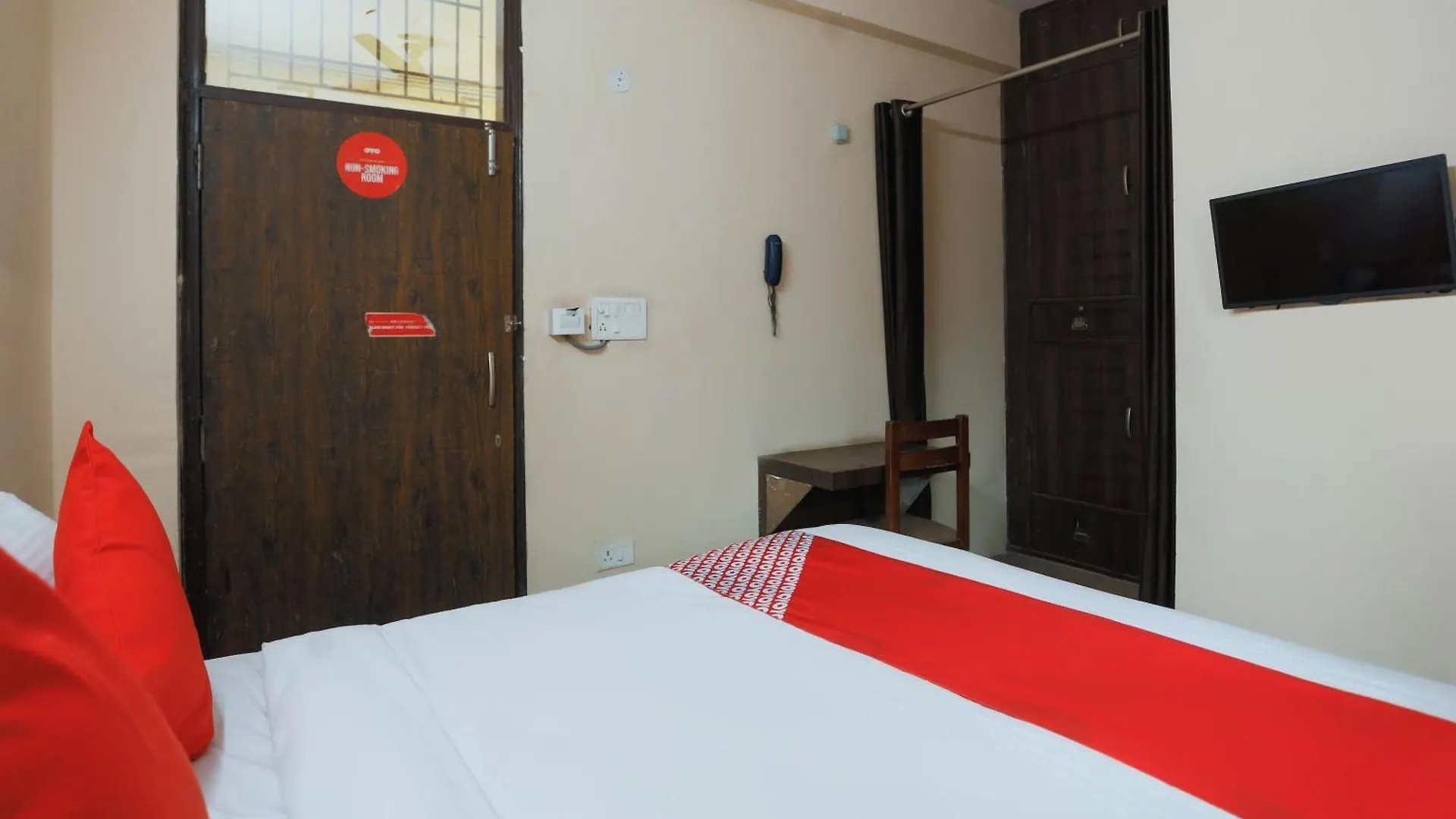 ***  Hotel O Krishna Residency 노이다 인도