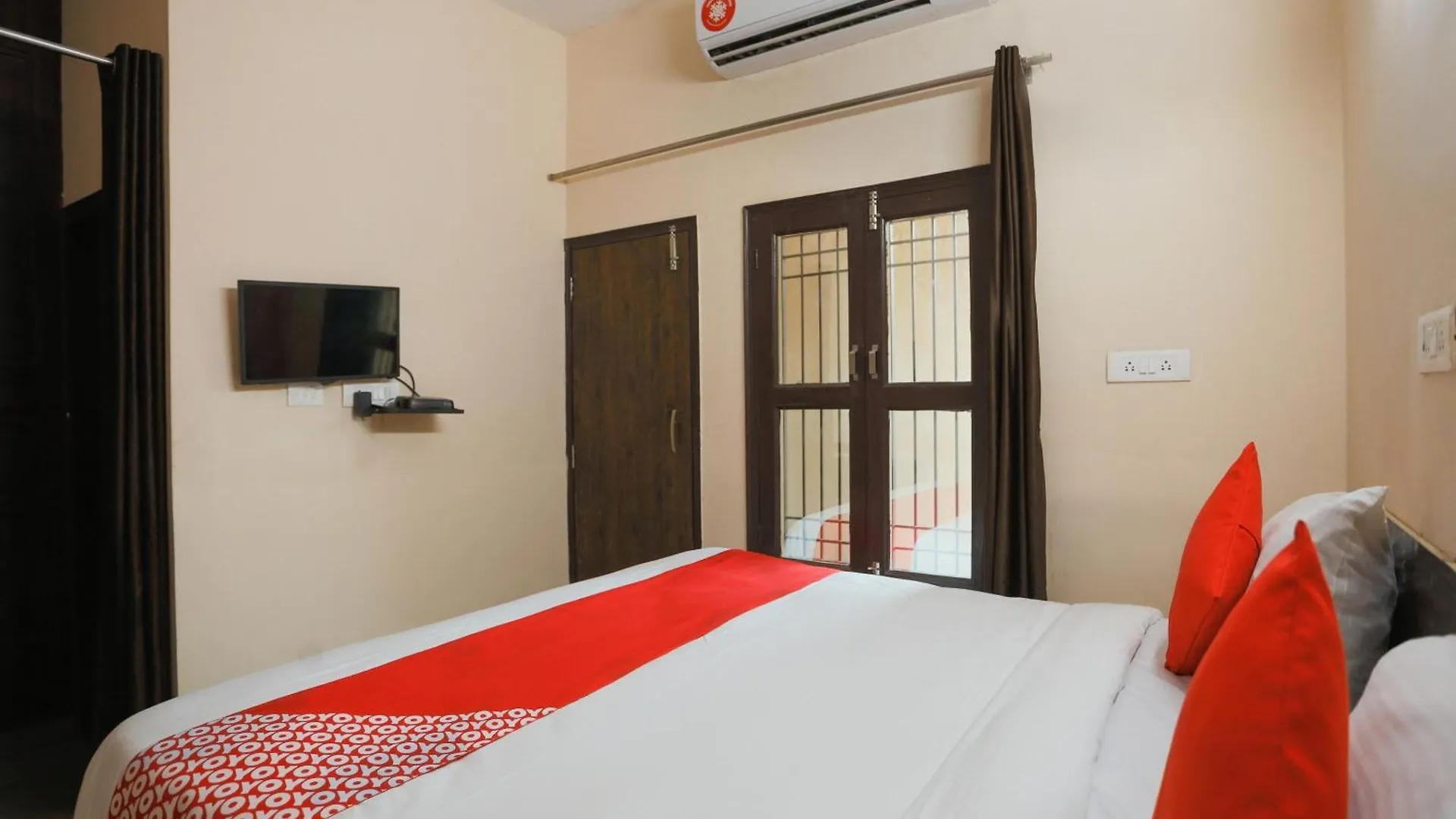 ***  Hotel O Krishna Residency 노이다 인도